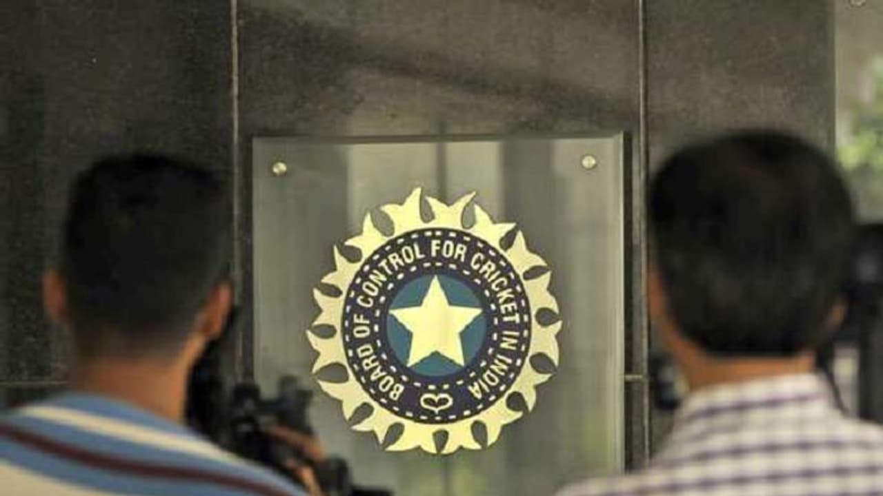 ಬಿಸಿಸಿಐ ಚುನಾವಣೆಗೆ ದಿನಾಂಕ ಫಿಕ್ಸ್ ಶೀಘ್ರದಲ್ಲೇ ಅಧ್ಯಕ್ಷರ ಆಯ್ಕೆ! ಬಿಸಿಸಿಐ ಚುನಾವಣೆಗೆ ದಿನಾಂಕ ಫಿಕ್ಸ್ ಶೀಘ್ರದಲ್ಲೇ ಅಧ್ಯಕ್ಷರ ಆಯ್ಕೆ!