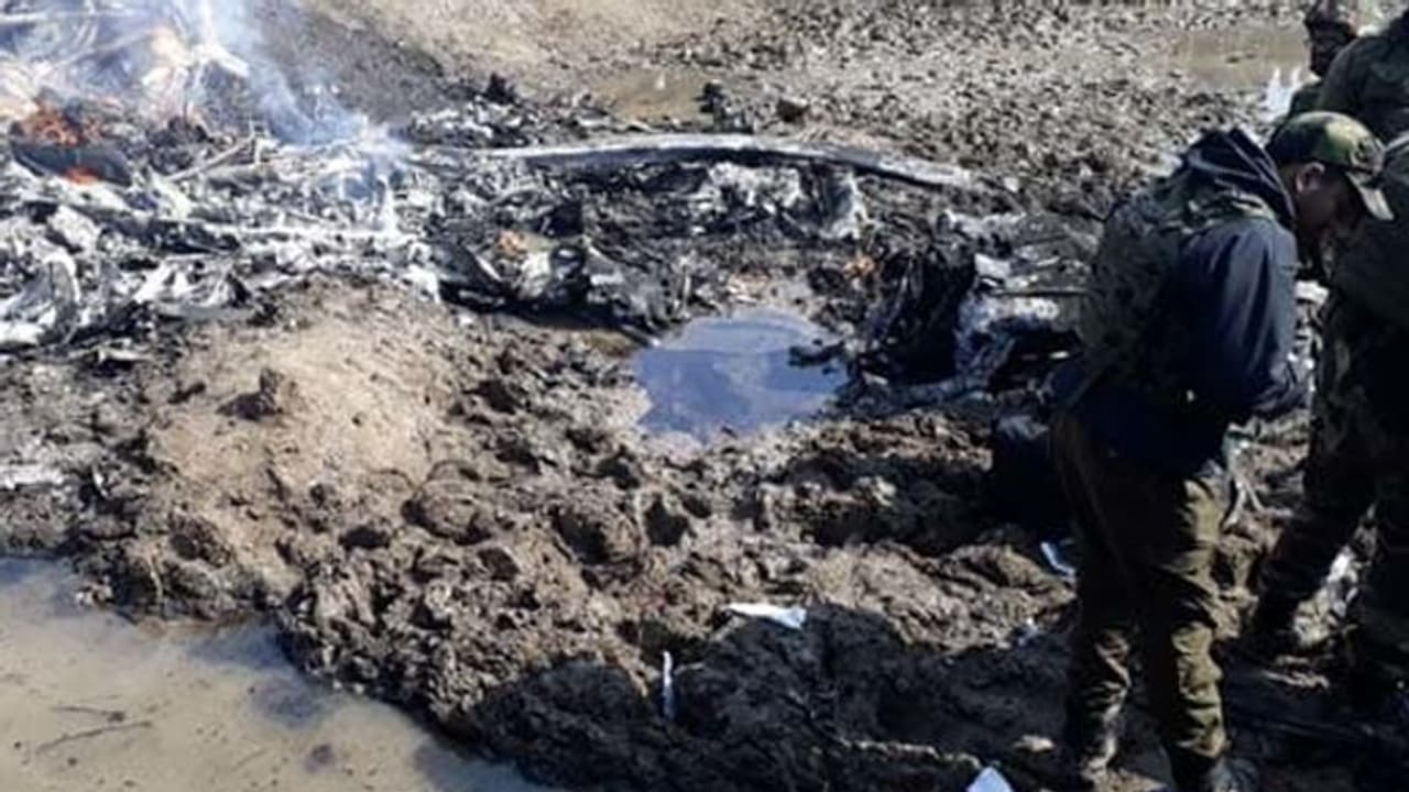 ಪಾಕ್ನದ್ದೆಂದು ತನ್ನ ಕಾಪ್ಟರ್ ಹೊಡೆದುರುಳಿಸಿದ್ದ ಭಾರತೀಯ ವಾಯುಪಡೆ: ಅಧಿಕಾರಿ ವಜಾ! ಪಾಕ್ನದ್ದೆಂದು ತನ್ನ ಕಾಪ್ಟರ್ ಹೊಡೆದುರುಳಿಸಿದ್ದ ಭಾರತೀಯ ವಾಯುಪಡೆ: ಅಧಿಕಾರಿ ವಜಾ!