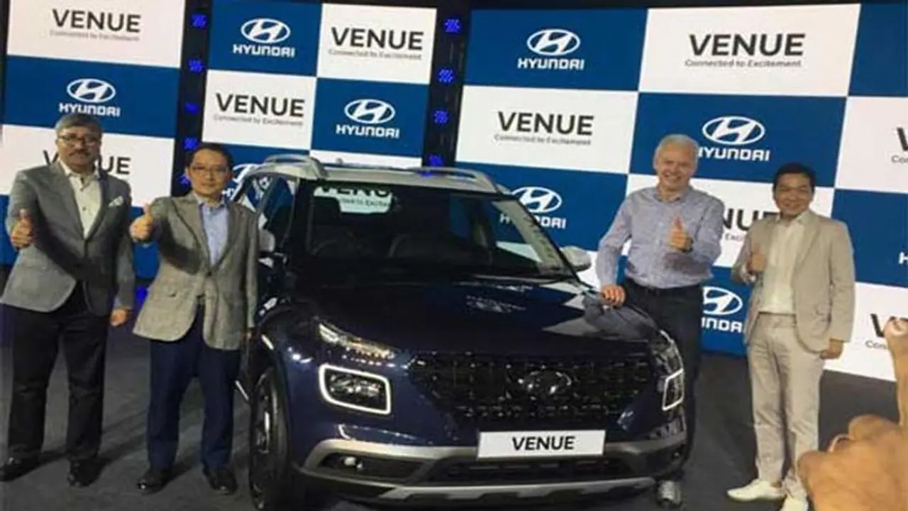 బ్రెజా, టాటా నెక్సాన్లతో పోటీకి సై: త్వరలో హ్యుండాయ్ ‘వెన్యూ’