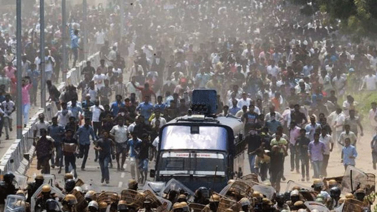 நினைவு நாளிலே வழக்கை முடித்து வைத்த மனித உரிமை ஆணையம்… தூத்துக்குடி விவகாரத்தில் பரபரப்பு தீர்ப்பு..! நினைவு நாளிலே வழக்கை முடித்து வைத்த மனித உரிமை ஆணையம்… தூத்துக்குடி விவகாரத்தில் பரபரப்பு தீர்ப்பு..!