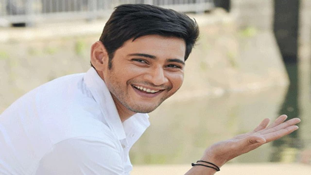 కొడుకు ఉక్కిరిబిక్కిరి అవుతున్నా వదలని మహేష్! కొడుకు ఉక్కిరిబిక్కిరి అవుతున్నా వదలని మహేష్!