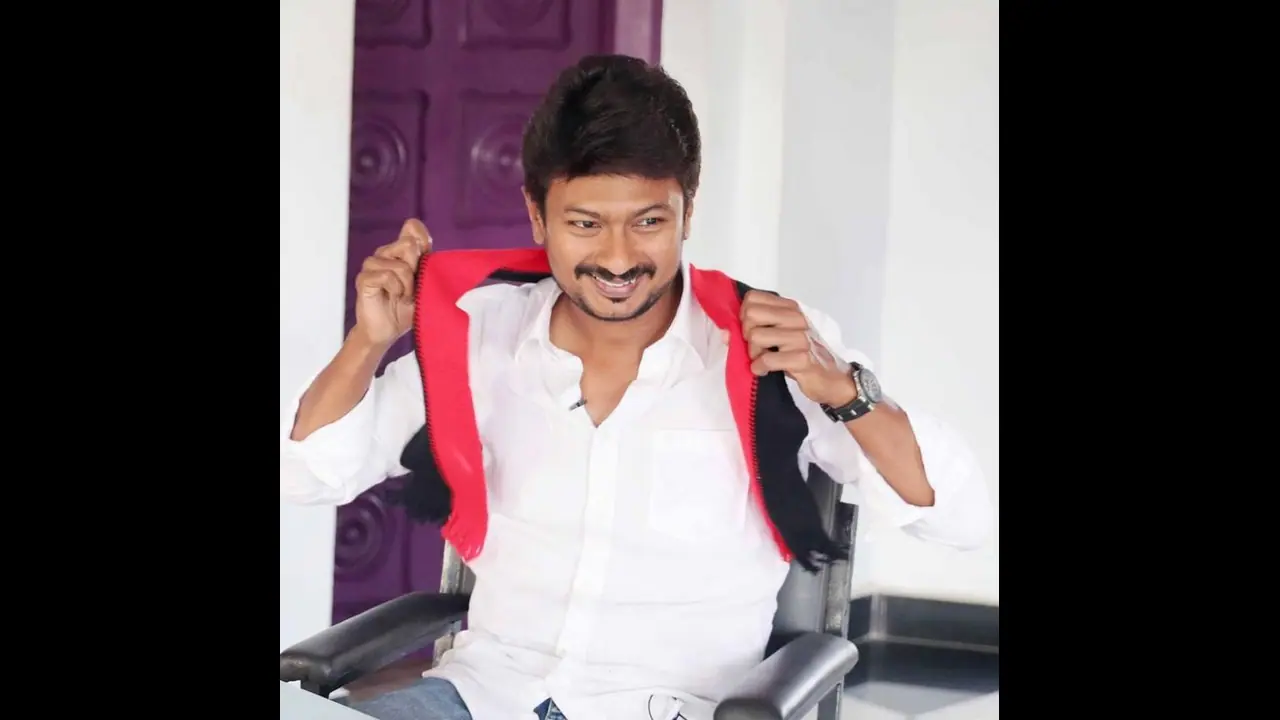 எடப்பாடி பழனிசாமி வேலுமணியை சரமாரியாக தாக்கிய உதயநிதிக்கு செம்ம நோஸ்கட் கொடுத்த காங்கிரஸ் முக்கியப்புள்ளி..! எடப்பாடி பழனிசாமி வேலுமணியை சரமாரியாக தாக்கிய உதயநிதிக்கு செம்ம நோஸ்கட் கொடுத்த காங்கிரஸ் முக்கியப்புள்ளி..!