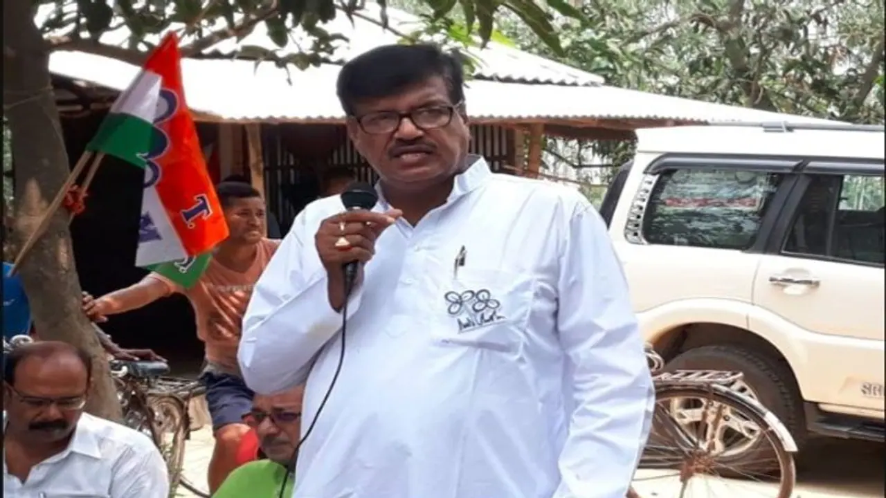 কোচবিহারে হারের জের, জেলা সভাপতির পদ হারালেন উত্তরবঙ্গ উন্নয়ন মন্ত্রী কোচবিহারে হারের জের, জেলা সভাপতির পদ হারালেন উত্তরবঙ্গ উন্নয়ন মন্ত্রী