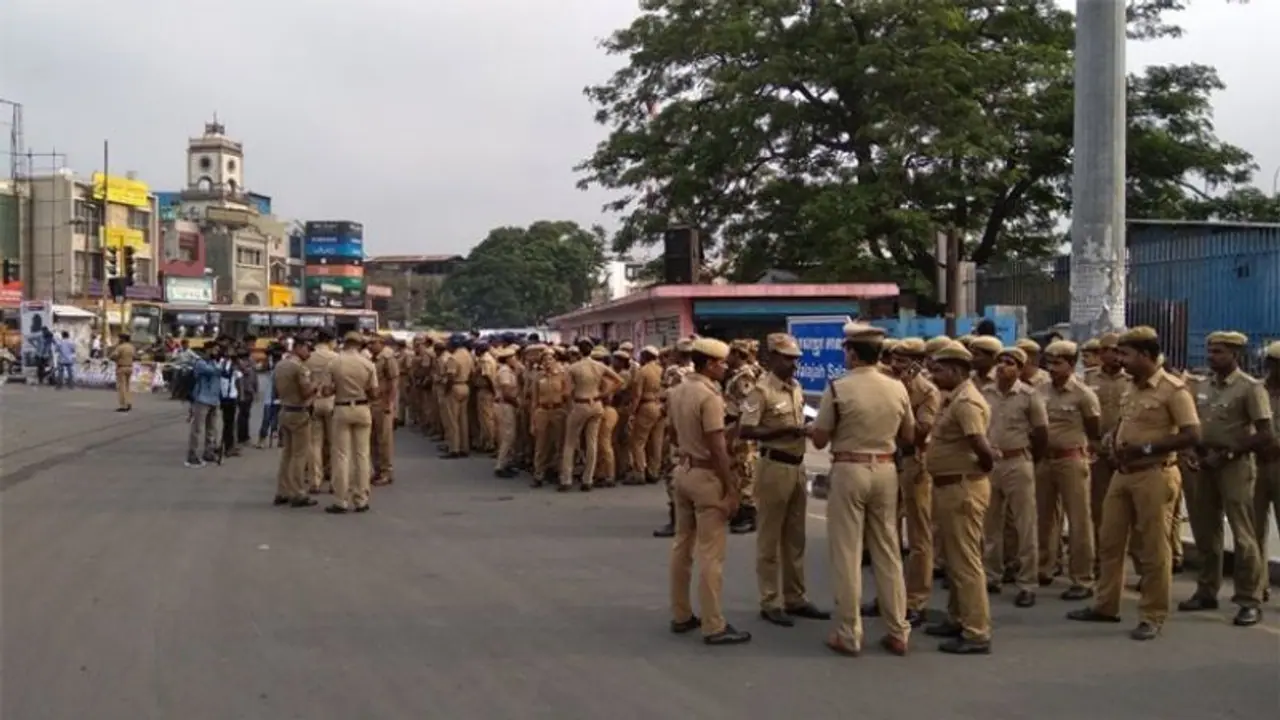 ಕರ್ನಾಟಕದ 22,000 ಸೇರಿ ದೇಶದಲ್ಲಿ 5 ಲಕ್ಷ ಪೊಲೀಸ್ ಹುದ್ದೆ ಖಾಲಿ! ಕರ್ನಾಟಕದ 22,000 ಸೇರಿ ದೇಶದಲ್ಲಿ 5 ಲಕ್ಷ ಪೊಲೀಸ್ ಹುದ್ದೆ ಖಾಲಿ!