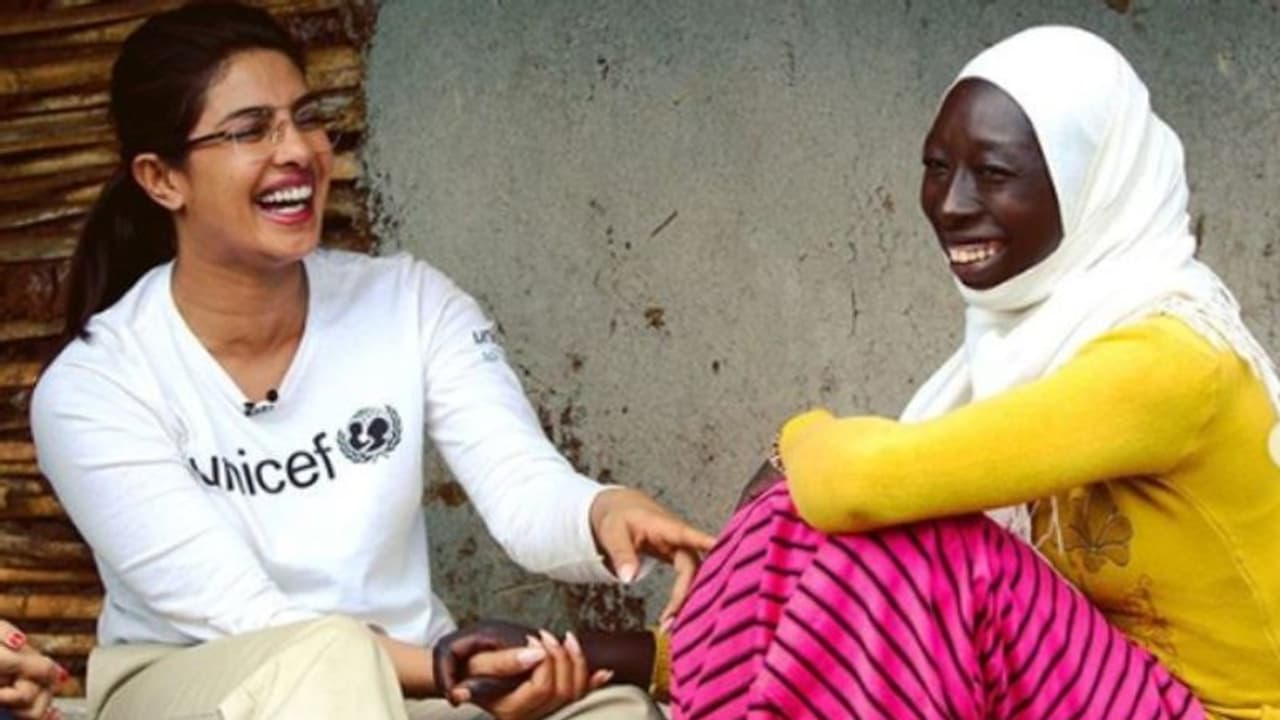 'വിവാഹമോ, അപ്പോള് എനിക്ക് ഇനി സ്കൂളില് പോകാന് കഴിയില്ലേ?'; ഹസീനയുടെ ചോദ്യമേറ്റെടുത്ത് പ്രിയങ്ക ചോപ്ര 'വിവാഹമോ, അപ്പോള് എനിക്ക് ഇനി സ്കൂളില് പോകാന് കഴിയില്ലേ?'; ഹസീനയുടെ ചോദ്യമേറ്റെടുത്ത് പ്രിയങ്ക ചോപ്ര