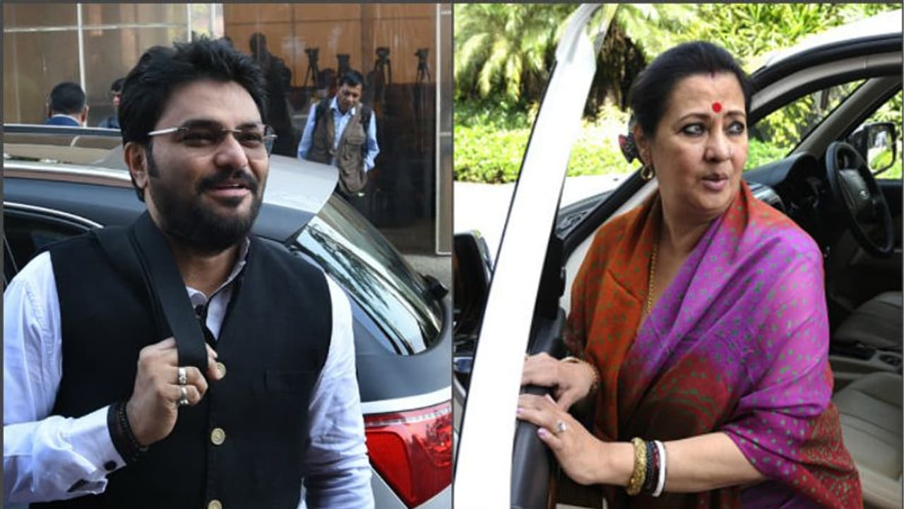 রবীন্দ্রনাথের লাইন উল্টে দিলেন বাবুল! ধড়ফড় করছে মুনমুনের বুক রবীন্দ্রনাথের লাইন উল্টে দিলেন বাবুল! ধড়ফড় করছে মুনমুনের বুক