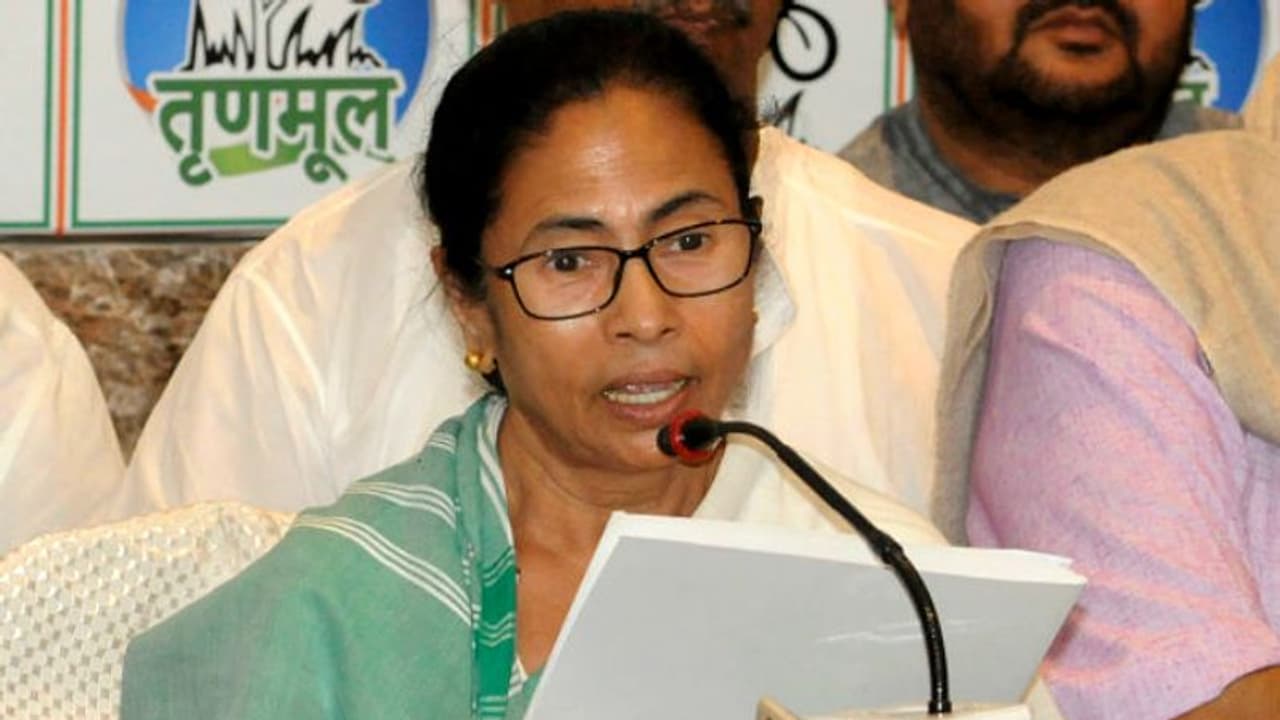 রাজ্যে চাকরি! ৩৩,৬৮৭টি শূন্যপদে নিয়োগ করবে সরকার রাজ্যে চাকরি! ৩৩,৬৮৭টি শূন্যপদে নিয়োগ করবে সরকার