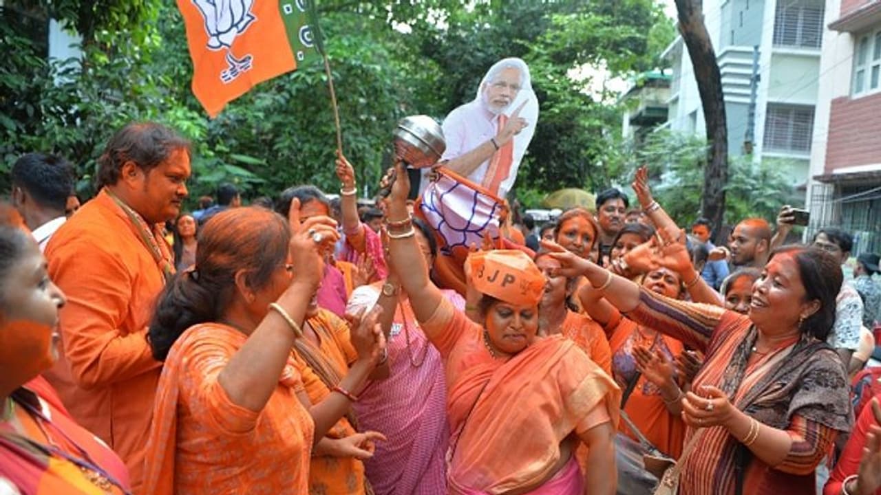 ಚಕ್ರವರ್ತಿ ಎಂಬ ಮಾಂತ್ರಿಕನಿಲ್ಲದಿದ್ದರೆ ರಾಜ್ಯದಲ್ಲಿ ಬಿಜೆಪಿ ಇಷ್ಟು ಗೆಲ್ತಾ ಇರ್ಲಿಲ್ಲ!