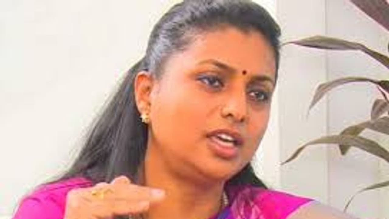 జగన్ పాదయాత్రలో నువ్వు చేసిందేమిటి, సిగ్గుపడాలి: చంద్రబాబుపై మండిపడ్డ రోజా