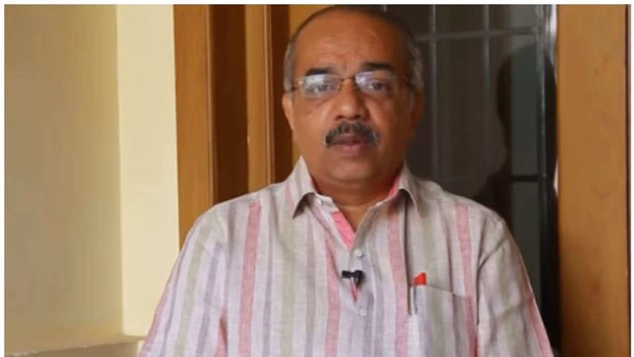 എ പ്രദീപ് കുമാർ മുഖമന്ത്രിയുടെ പ്രൈവറ്റ് സെക്രട്ടറി; പുതിയ നിയമനം കെ കെ രാഗേഷ് കണ്ണൂർ ജില്ലാ സെക്രട്ടറി ആയതോടെ