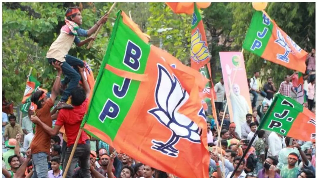 चुपचाप भाजपा बढ़ा रही थी जनाधार, भांपने में नाकाम रहे सपा बसपा