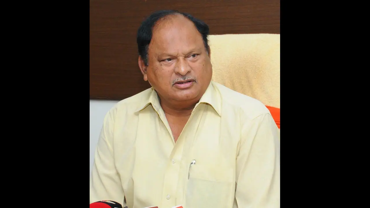 టీడీపీ ఎమ్మెల్యే కరణం బలరాంపై కేసు టీడీపీ ఎమ్మెల్యే కరణం బలరాంపై కేసు