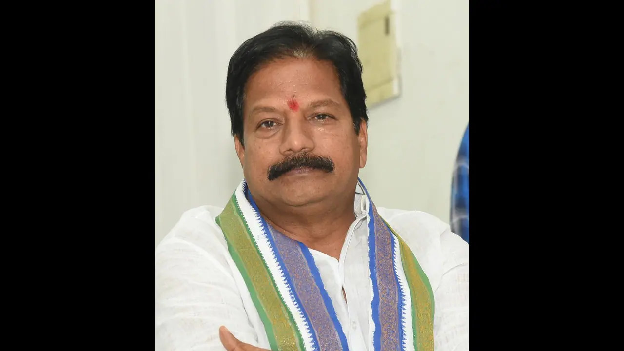 ఏపీ అసెంబ్లీ డిప్యూటీ స్పీకర్ కోన రఘుపతి రాజీనామా ఏపీ అసెంబ్లీ డిప్యూటీ స్పీకర్ కోన రఘుపతి రాజీనామా