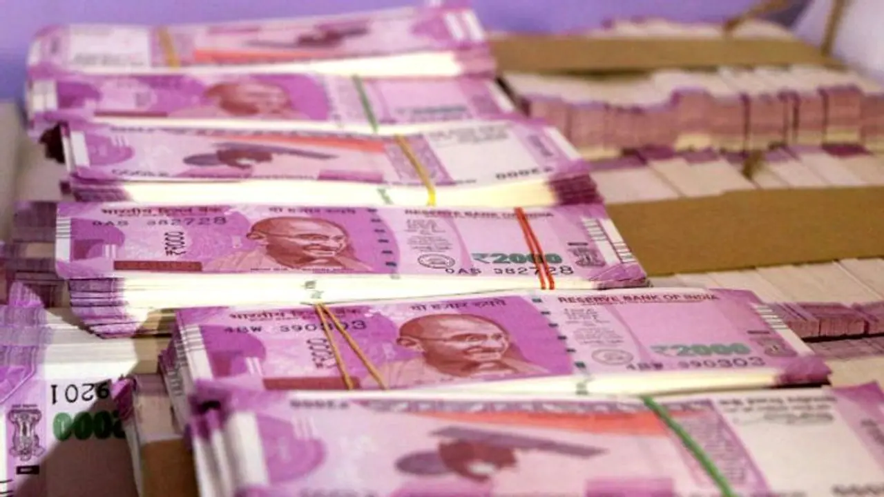 শহরে জালনোট পাচার করতে গিয়ে গ্রেফতার ১, চক্রের খোঁজে গোয়েন্দারা শহরে জালনোট পাচার করতে গিয়ে গ্রেফতার ১, চক্রের খোঁজে গোয়েন্দারা