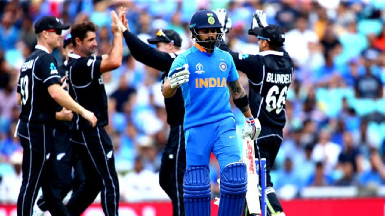 বোল্টের দাপটে ফের ঝলসে গেল ভারতীয় ব্যাটিং! ২০০ রান ও উঠল না বোল্টের দাপটে ফের ঝলসে গেল ভারতীয় ব্যাটিং! ২০০ রান ও উঠল না