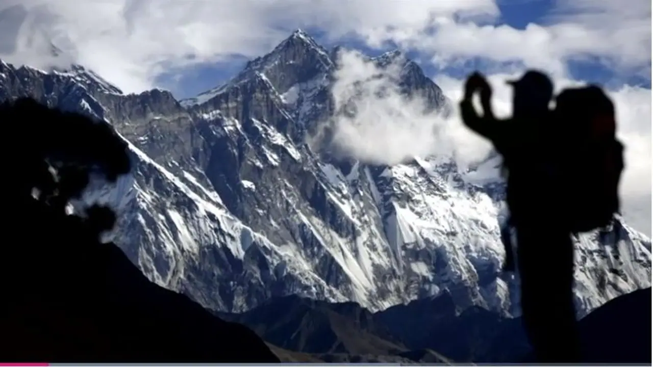 എവറസ്റ്റ് കയറുന്നതിനിടെ രണ്ടുമരണം കൂടി; സീസണില്‍ മരണം പത്തായി