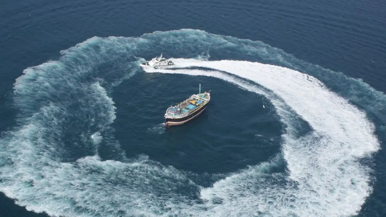 लक्षद्वीप की तरफ बढ़ रहे आईएसआईएस के 15 आतंकी, हाई अलर्ट लक्षद्वीप की तरफ बढ़ रहे आईएसआईएस के 15 आतंकी, हाई अलर्ट