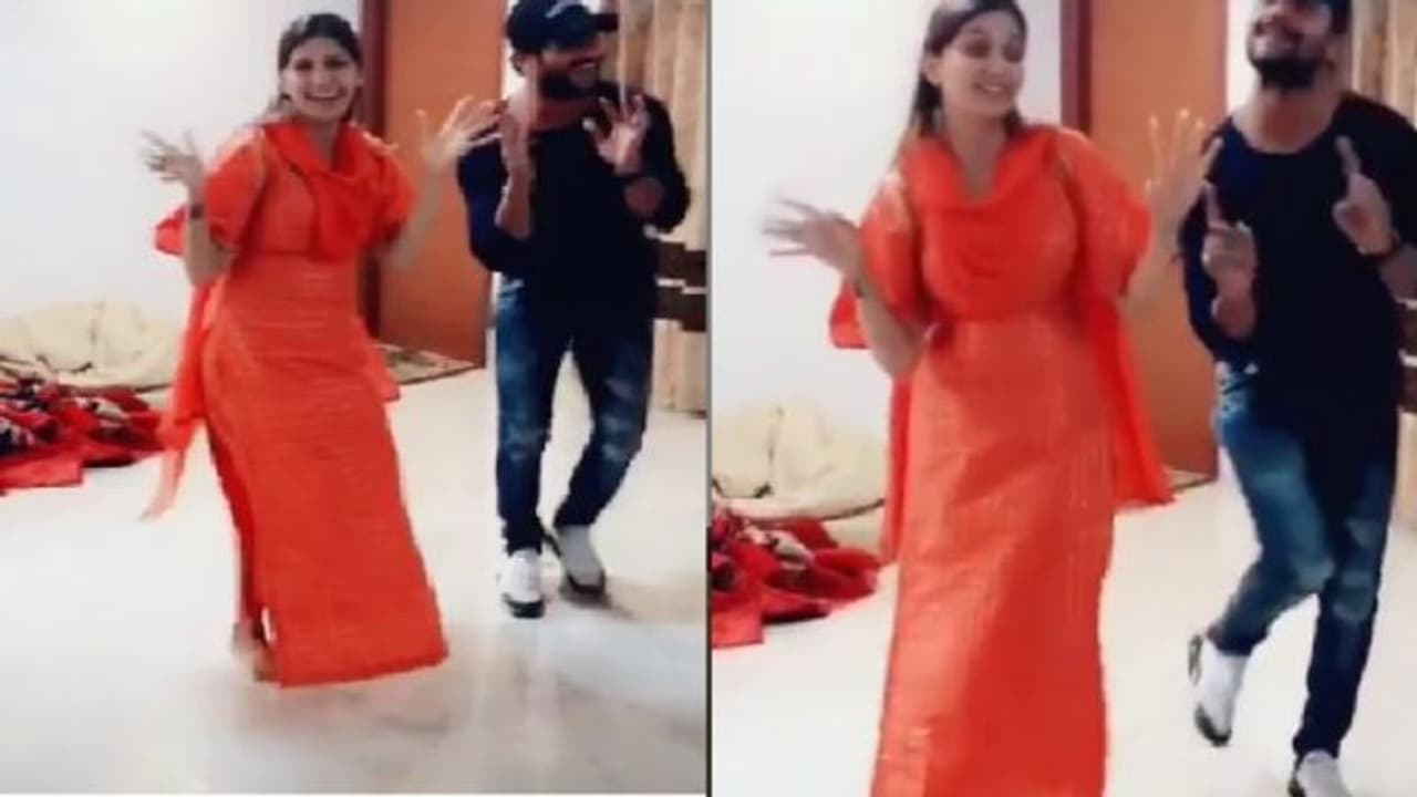 खेसारी के साथ नाचती हुई नजर आईं सपना चौधरी, वीडियो वायरल