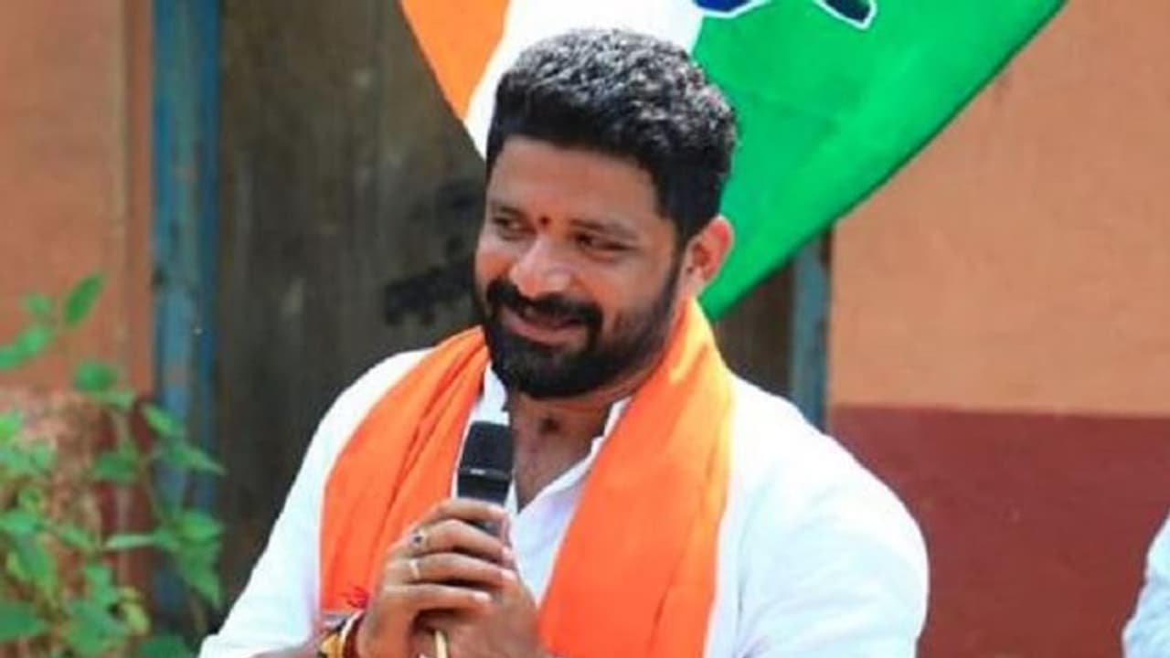 ಕೃಷ್ಣಮಠಕ್ಕೆ ಭೂಮಿ ಕೊಟ್ಟವರು ಮುಸ್ಲಿಂ ಅರಸರು, ಮಿಥುನ್ ರೈ ಹೇಳಿಕೆಗೆ ಸಿಡಿದೆದ್ದ ಕರಾವಳಿ ಕೃಷ್ಣಮಠಕ್ಕೆ ಭೂಮಿ ಕೊಟ್ಟವರು ಮುಸ್ಲಿಂ ಅರಸರು, ಮಿಥುನ್ ರೈ ಹೇಳಿಕೆಗೆ ಸಿಡಿದೆದ್ದ ಕರಾವಳಿ