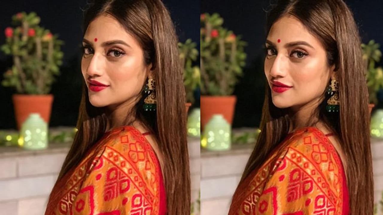 যখন স্বপ্নের থেকে বাস্তবটা সুন্দর, বাগদানের আংটি দেখিয়ে আর কি বললেন নুসরত যখন স্বপ্নের থেকে বাস্তবটা সুন্দর, বাগদানের আংটি দেখিয়ে আর কি বললেন নুসরত