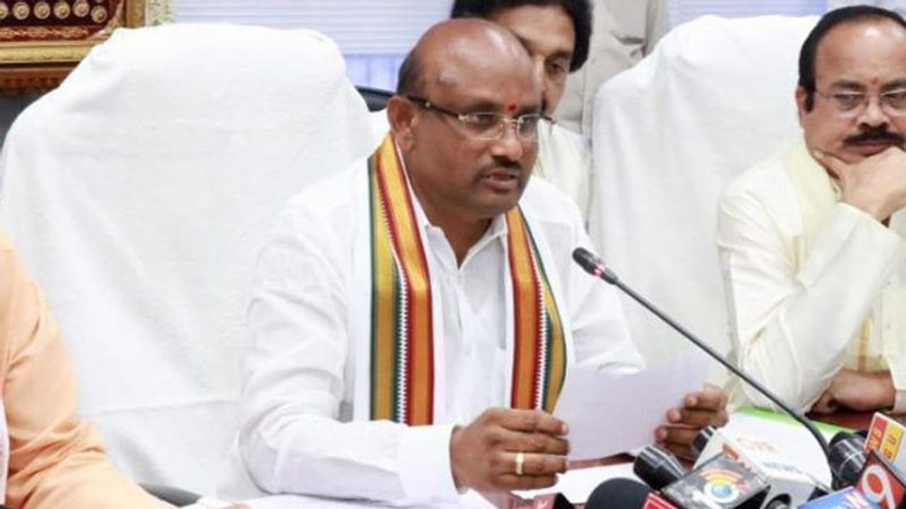 దిగొచ్చిన పుట్టా సుధాకర్ యాదవ్: టీటీడీ చైర్మన్ పదవికి రాజీనామా