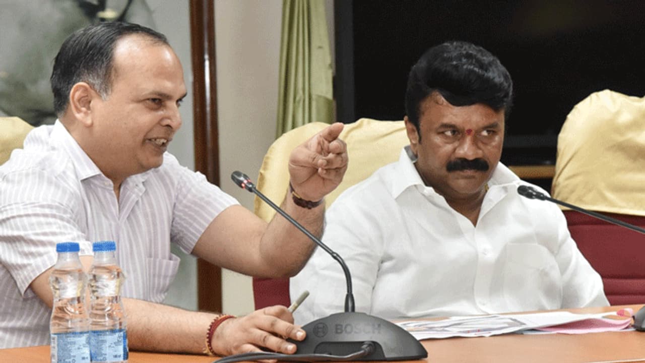 జూన్8న నాంపల్లిలో చేపమందు పంపిణీ జూన్8న నాంపల్లిలో చేపమందు పంపిణీ