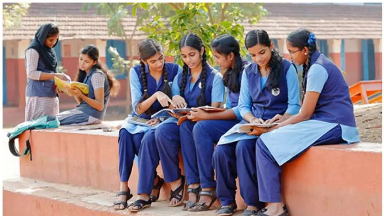 എയ്ഡഡ് സ്കൂൾ പ്ലസ് വൺ പ്രവേശനത്തിന് തലവരി; മനുഷ്യാവകാശ കമ്മീഷൻ അന്വേഷണത്തിന് ഉത്തരവിട്ടു എയ്ഡഡ് സ്കൂൾ പ്ലസ് വൺ പ്രവേശനത്തിന് തലവരി; മനുഷ്യാവകാശ കമ്മീഷൻ അന്വേഷണത്തിന് ഉത്തരവിട്ടു