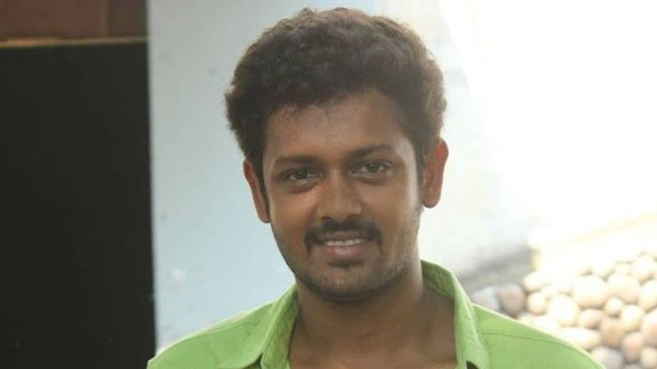 காதல் என்றால் தெறித்து ஓடும் அங்காடி தெரு நாயகன் மகேஷ்! பாவமா சொன்ன காரணம்! காதல் என்றால் தெறித்து ஓடும் அங்காடி தெரு நாயகன் மகேஷ்! பாவமா சொன்ன காரணம்!