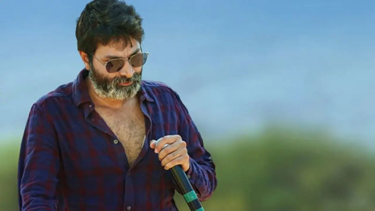 అల్లు అర్జున్, త్రివిక్రమ్ కు షాక్ ఇవ్వబోతున్న డైరెక్టర్.. నోటీసులు ?