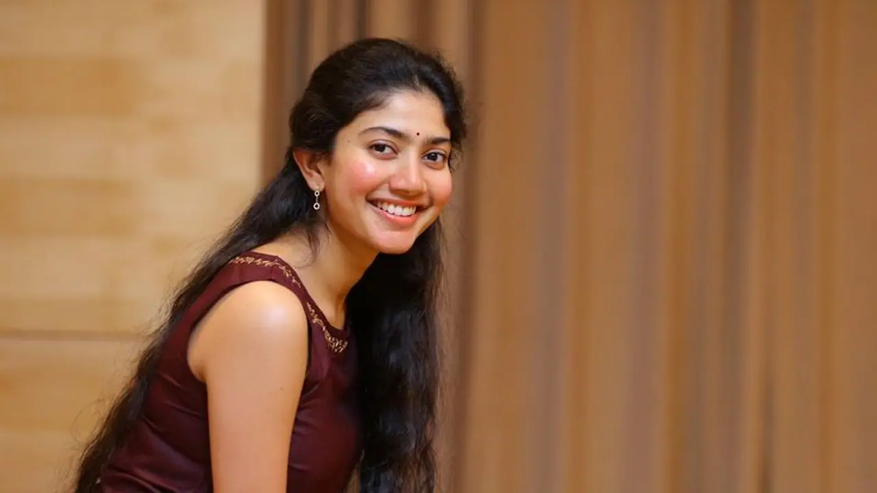 ஒரு கோடி ரூபாய் தந்தாலும் அதுக்கு மட்டும் ’நோ’... பிரபல நடிகரையே தெறிக்கவிட்ட சாய்பல்லவி.. எதுக்கு தெரியுமா?