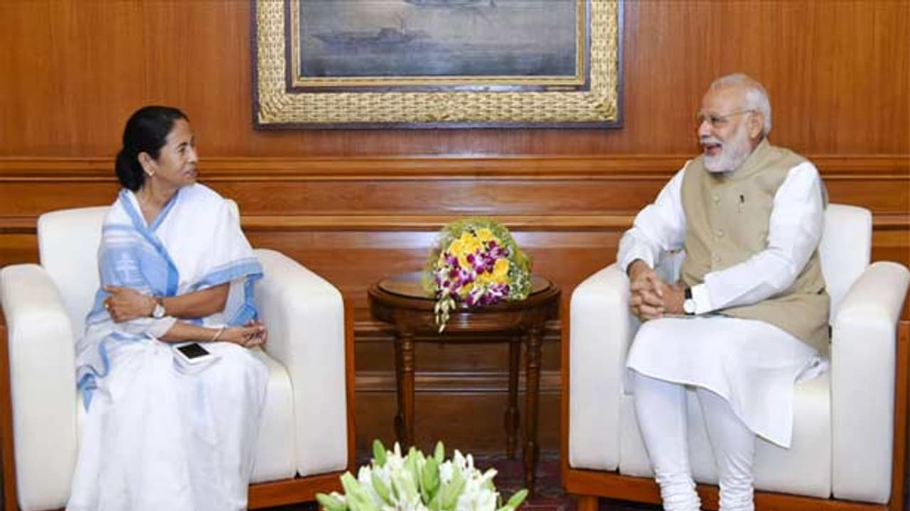 PM Modi: பிரதமர் மோடி நாளை மேற்கு வங்கம் பயணம்: வந்தே பாரத் ரயில் உள்பட ரூ.7,800 கோடி திட்டங்கள் தொடக்கம் 