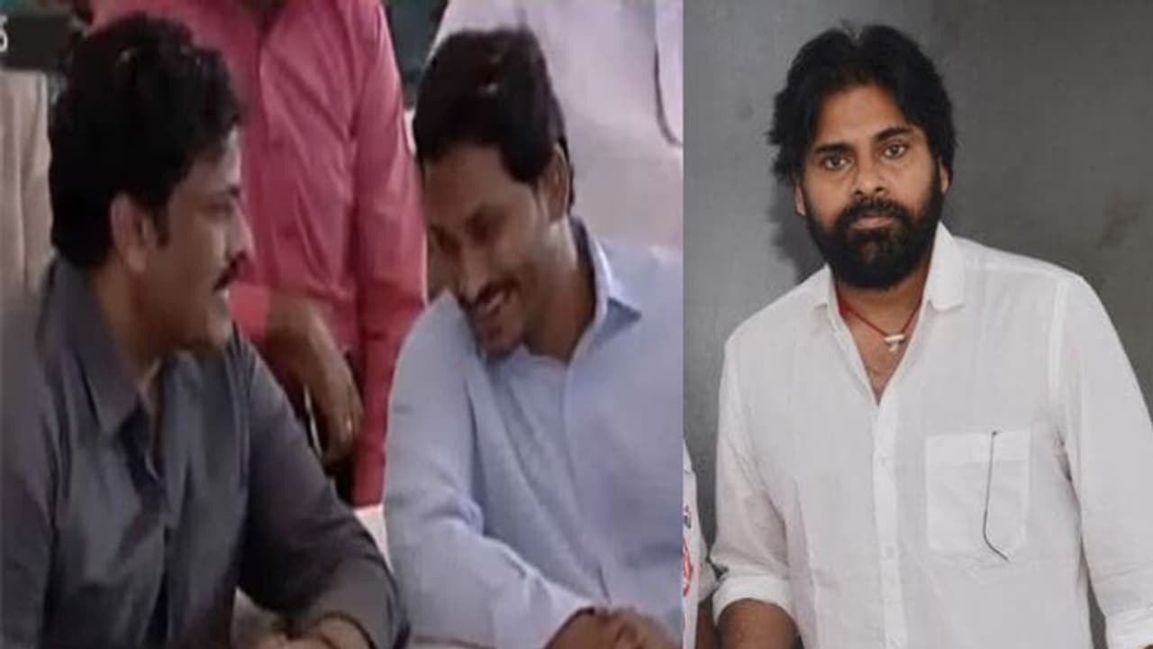 చిరంజీవి, పవన్ కళ్యాణ్ లకు జగన్ ఆహ్వానం: ప్రమాణ స్వీకారానికి రావాలంటూ పిలుపు చిరంజీవి, పవన్ కళ్యాణ్ లకు జగన్ ఆహ్వానం: ప్రమాణ స్వీకారానికి రావాలంటూ పిలుపు