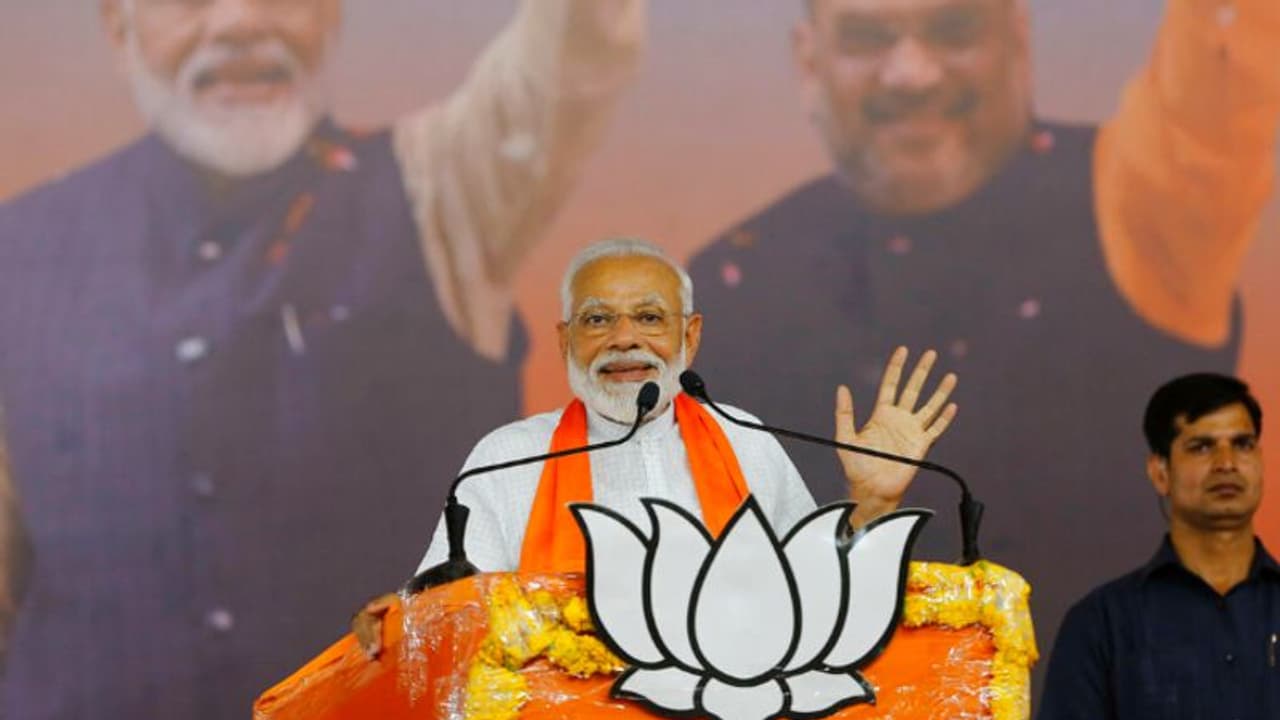 మోదీ ప్రమాణస్వీకారం..ప్రత్యేక అతిథులుగా వారికి ఆహ్వానం మోదీ ప్రమాణస్వీకారం..ప్రత్యేక అతిథులుగా వారికి ఆహ్వానం