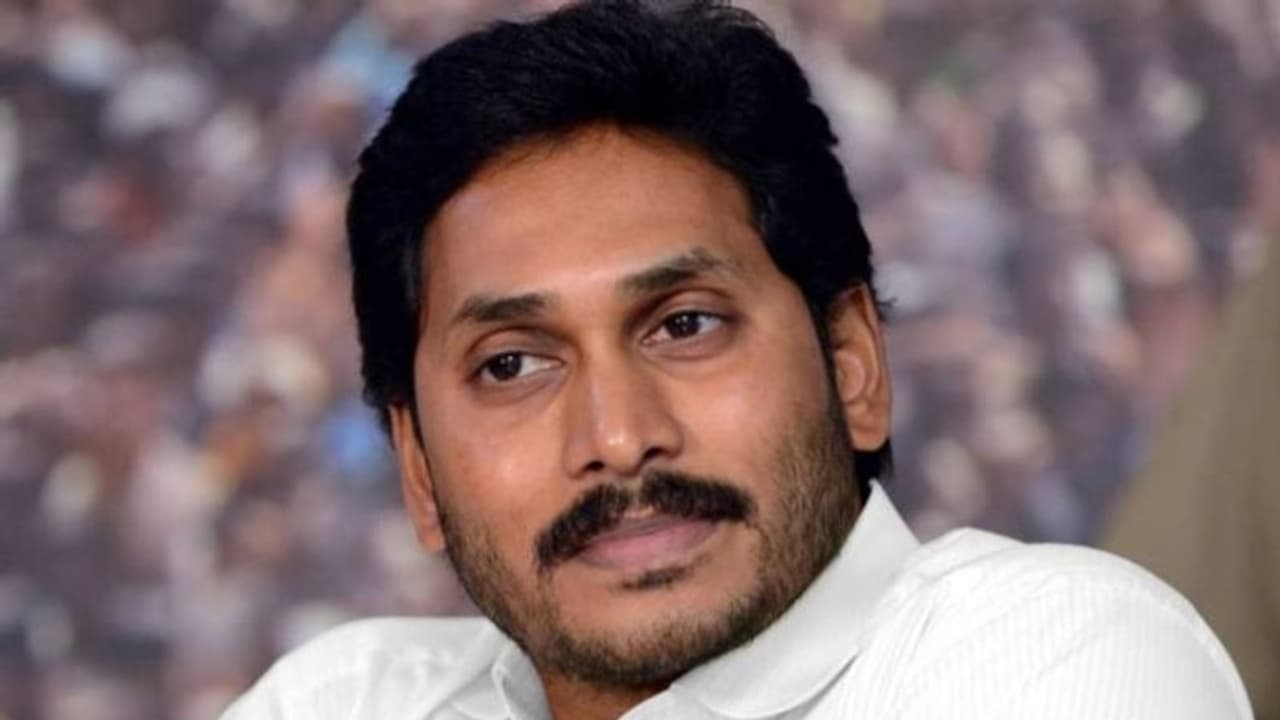 ದೇಶಾದ್ಯಂತ ಕಂಡ ಮೋದಿ ಅಲೆ ಜಗನ್ರನ್ನು ತಟ್ಟಲೇ ಇಲ್ಲ ಹೇಗೆ? ದೇಶಾದ್ಯಂತ ಕಂಡ ಮೋದಿ ಅಲೆ ಜಗನ್ರನ್ನು ತಟ್ಟಲೇ ಇಲ್ಲ ಹೇಗೆ?