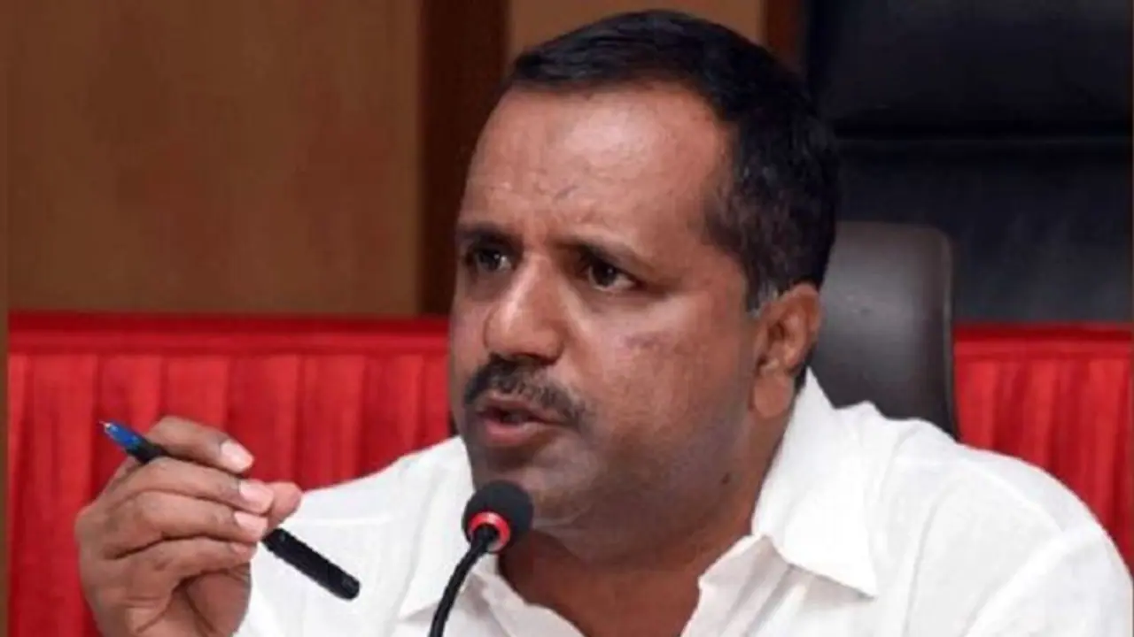 ಪಾಲಿಸ್ಟರ್‌ ತಿರಂಗಾ ಮಾತು ಸ್ವದೇಶಿ, ಮಾಡೋದು ವಿದೇಶಿ: ಯು.ಟಿ.ಖಾದರ್‌