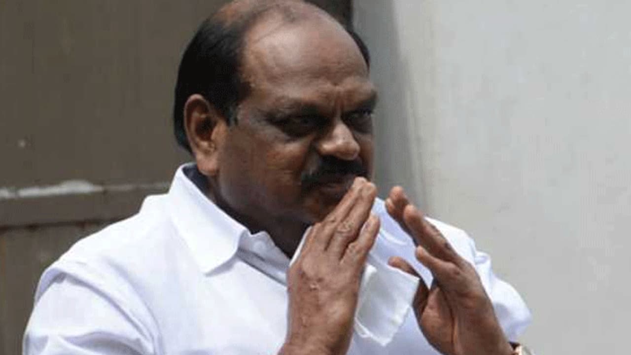 ஓபிஎஸ் மகனுக்கு ஆப்பு... மத்திய அமைச்சராகிறார் வைத்தியலிங்கம்..! ஓபிஎஸ் மகனுக்கு ஆப்பு... மத்திய அமைச்சராகிறார் வைத்தியலிங்கம்..!