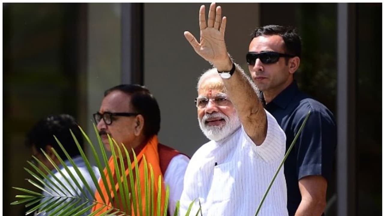 ಮೋದಿ ಪ್ರಮಾಣ ವಚನಕ್ಕೆ ಸಾಕ್ಷಿಯಾಗಲಿದ್ದಾರೆ ಬಾಲಿವುಡ್ ಈ ಸೆಲಬ್ರಿಟಿಗಳು ಮೋದಿ ಪ್ರಮಾಣ ವಚನಕ್ಕೆ ಸಾಕ್ಷಿಯಾಗಲಿದ್ದಾರೆ ಬಾಲಿವುಡ್ ಈ ಸೆಲಬ್ರಿಟಿಗಳು