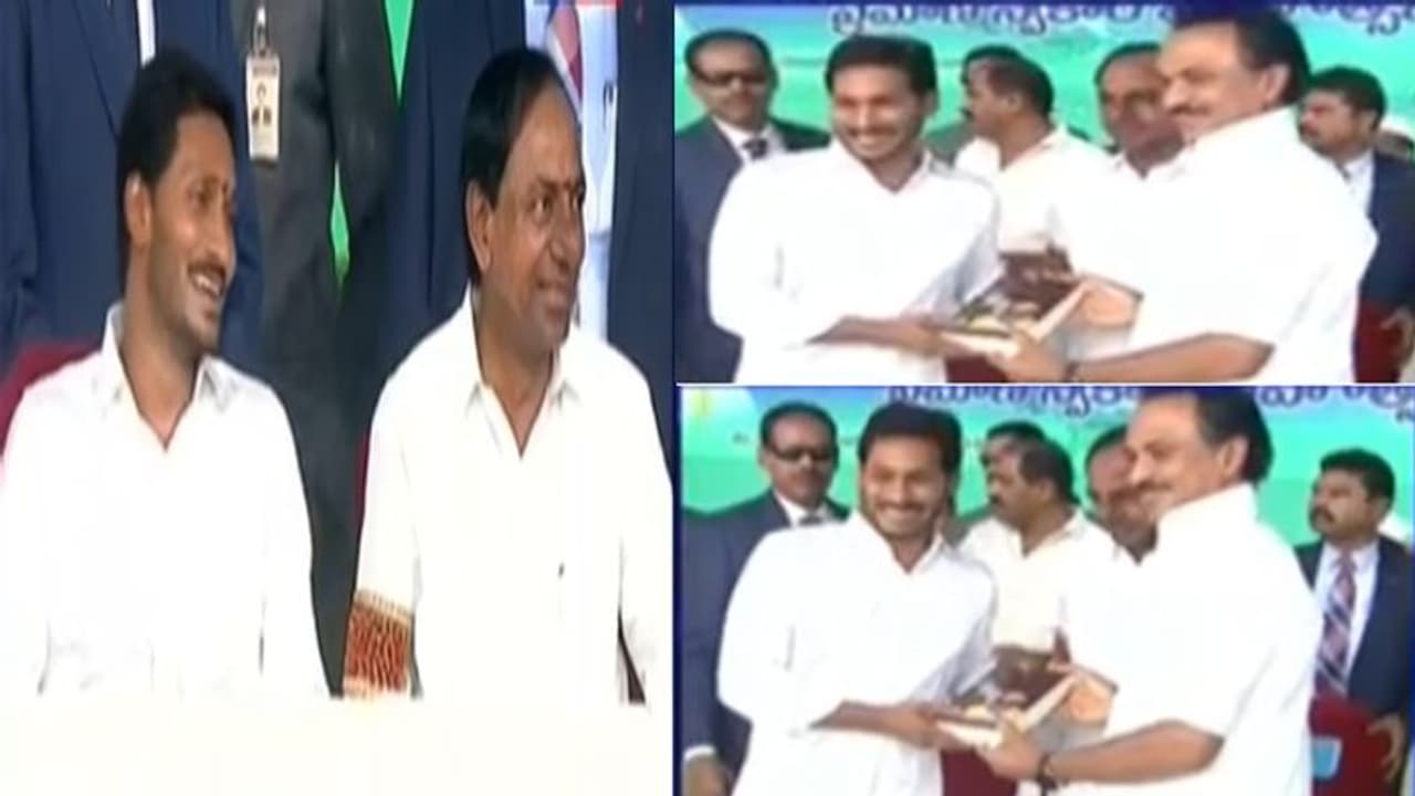 సీఎం జగన్ నివాసానికి కేసీఆర్, స్టాలిన్: లంచ్ అనంతరం ఢిల్లీకి సీఎం జగన్ నివాసానికి కేసీఆర్, స్టాలిన్: లంచ్ అనంతరం ఢిల్లీకి