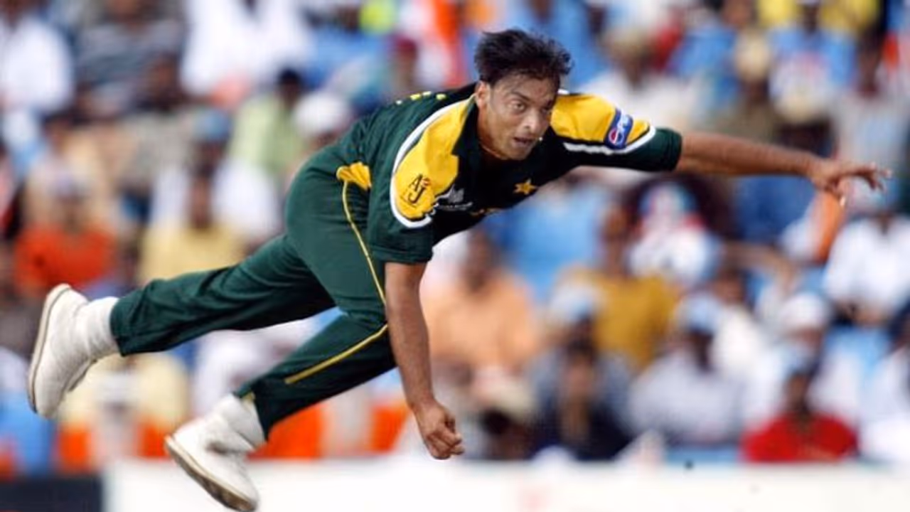 அக்தரின் பவுலிங்கை கண்டு தொடை நடுங்கிய சர்வதேச கிரிக்கெட் அணி.. வெளிப்படையா ஒப்புக்கொண்ட அந்த அணி கேப்டன் அக்தரின் பவுலிங்கை கண்டு தொடை நடுங்கிய சர்வதேச கிரிக்கெட் அணி.. வெளிப்படையா ஒப்புக்கொண்ட அந்த அணி கேப்டன்