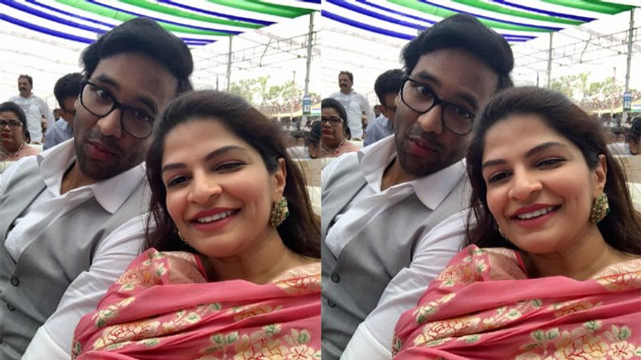 జగన్ ప్రమాణస్వీకారానికి హాజరైన హీరో! జగన్ ప్రమాణస్వీకారానికి హాజరైన హీరో!