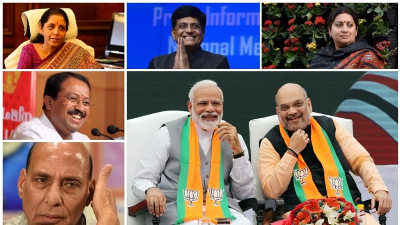 മോദി 2.0 ടീമായി: അമിത് ഷാ മന്ത്രിസഭയിലേക്ക്, വിപുലമായ സത്യപ്രതിജ്ഞാ ചടങ്ങ് 7 മണിക്ക് മോദി 2.0 ടീമായി: അമിത് ഷാ മന്ത്രിസഭയിലേക്ക്, വിപുലമായ സത്യപ്രതിജ്ഞാ ചടങ്ങ് 7 മണിക്ക്