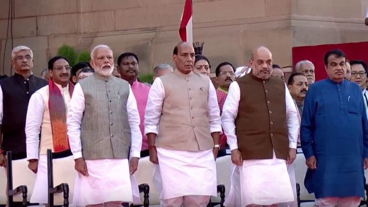 ಟೀಂ ಮೋದಿ: ಮನೇಕಾ ಗಾಂಧಿ ಸೇರಿ ಸ್ಥಾನ ಕಳೆದುಕೊಂಡವರು