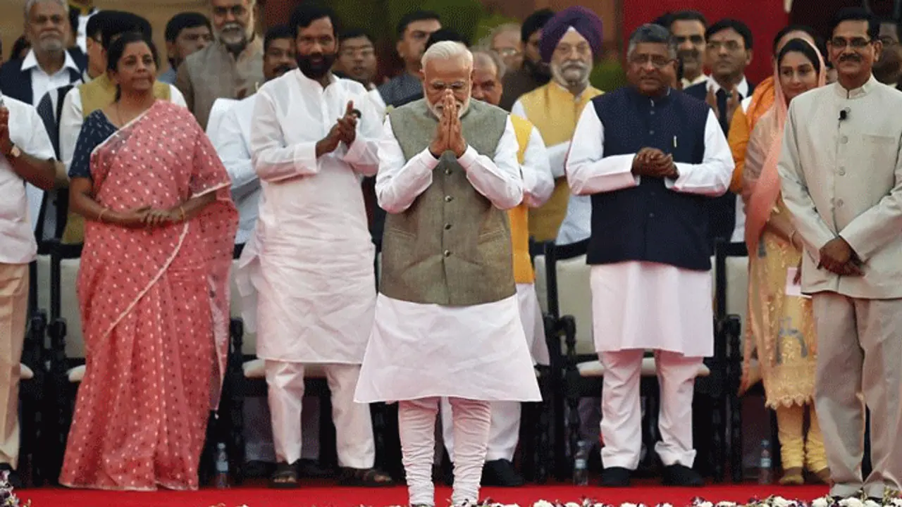 अमित शाह देश के नए गृहमंत्री बने, राजनाथ को रक्षा और निर्मला को वित्त मंत्रालय मिला