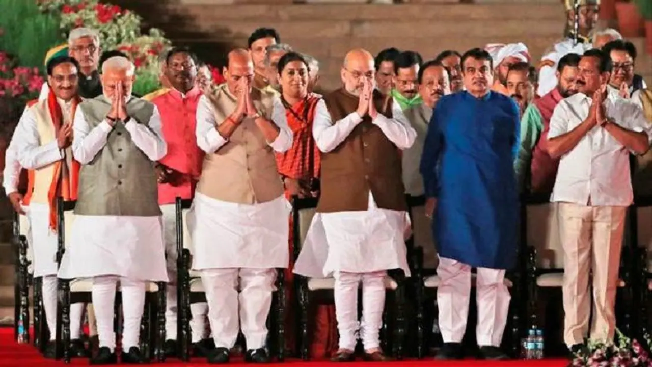 जानिए ‘मोदी नीति’: पीएम मोदी क्यों करते हैं पूर्व नौकरशाहों पर इतना विश्वास