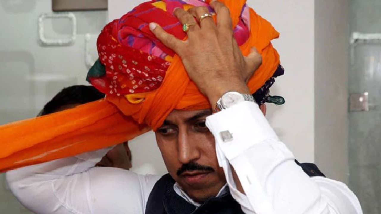 ಮೋದಿ ಮಂತ್ರಿಮಂಡಲದಿಂದ ರಾಥೋಡ್ ಹೊರಕ್ಕೆ: ಸಿಗುತ್ತಾ ಹೊಸ ಜವಾಬ್ದಾರಿ? ಮೋದಿ ಮಂತ್ರಿಮಂಡಲದಿಂದ ರಾಥೋಡ್ ಹೊರಕ್ಕೆ: ಸಿಗುತ್ತಾ ಹೊಸ ಜವಾಬ್ದಾರಿ?