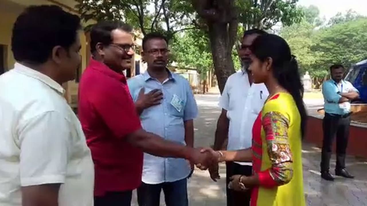 ಪುರ​ಸಭೆ ಸದ​ಸ್ಯೆ​ಯಾಗಿ ವಿದ್ಯಾ​ರ್ಥಿನಿ ಸು​ಮಿತ್ರಾ ಆಯ್ಕೆ!