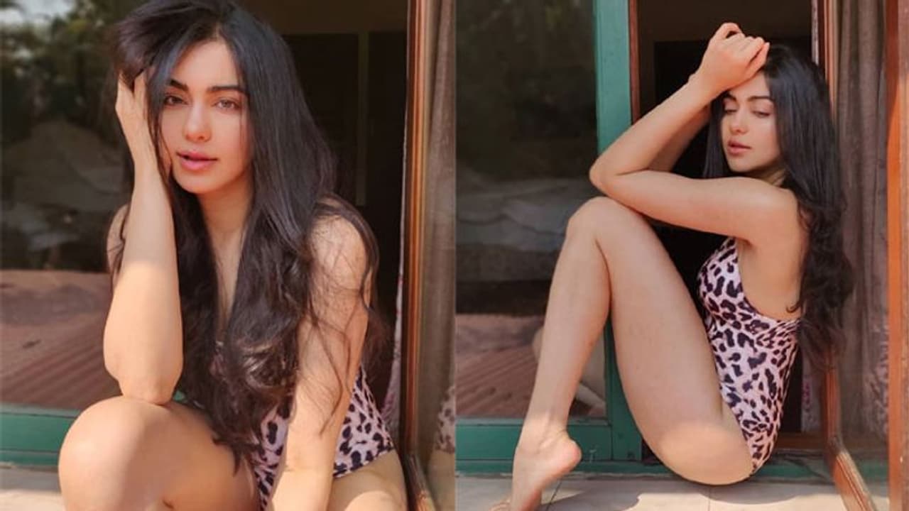 బికినీలో అదా శర్మ.. ఫోటోలు వైరల్! బికినీలో అదా శర్మ.. ఫోటోలు వైరల్!