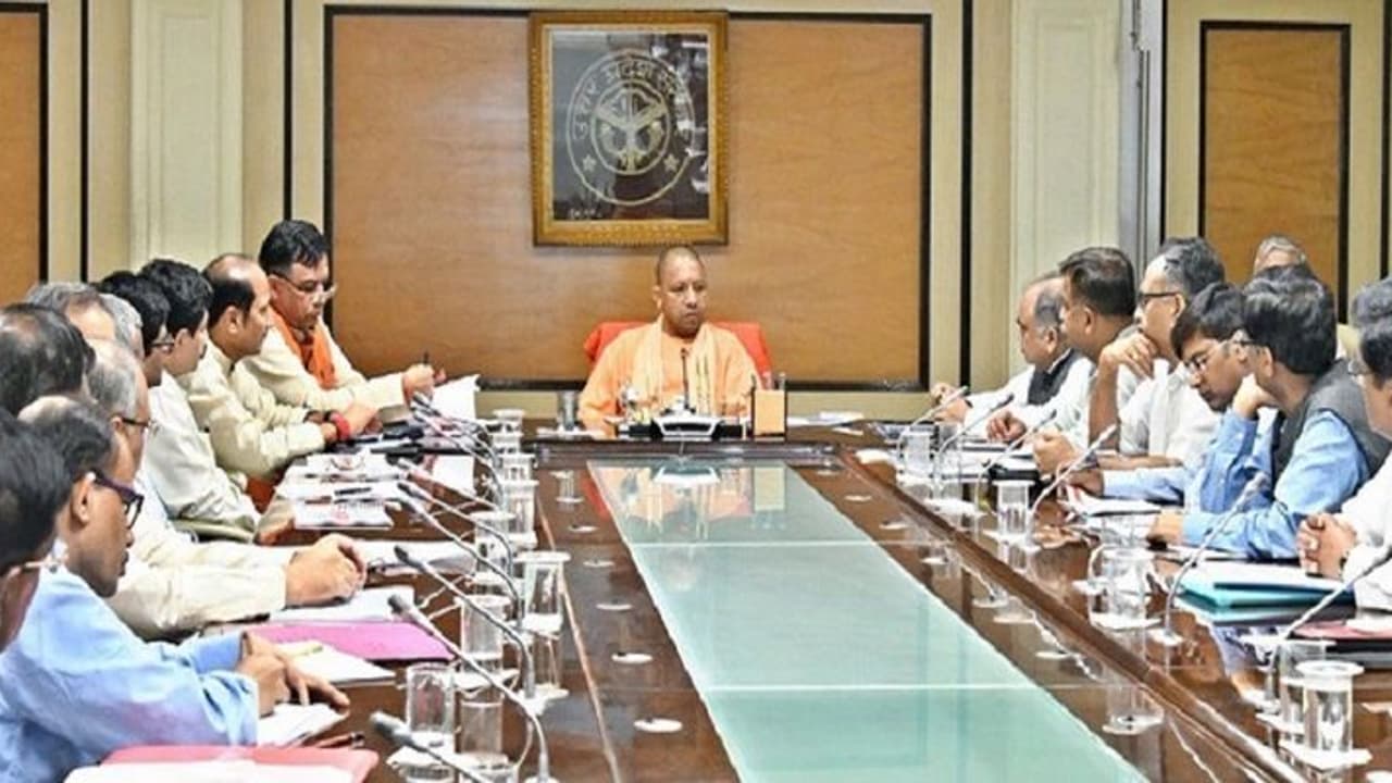 योगी ने लिया ये बड़ा फैसला, जानें क्यों मंत्रियों को मिलेंगे टोकन योगी ने लिया ये बड़ा फैसला, जानें क्यों मंत्रियों को मिलेंगे टोकन