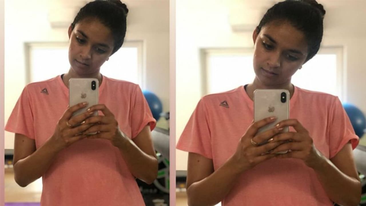 బక్కచిక్కిన కీర్తి సురేష్.. షాకింగ్ లుక్! బక్కచిక్కిన కీర్తి సురేష్.. షాకింగ్ లుక్!