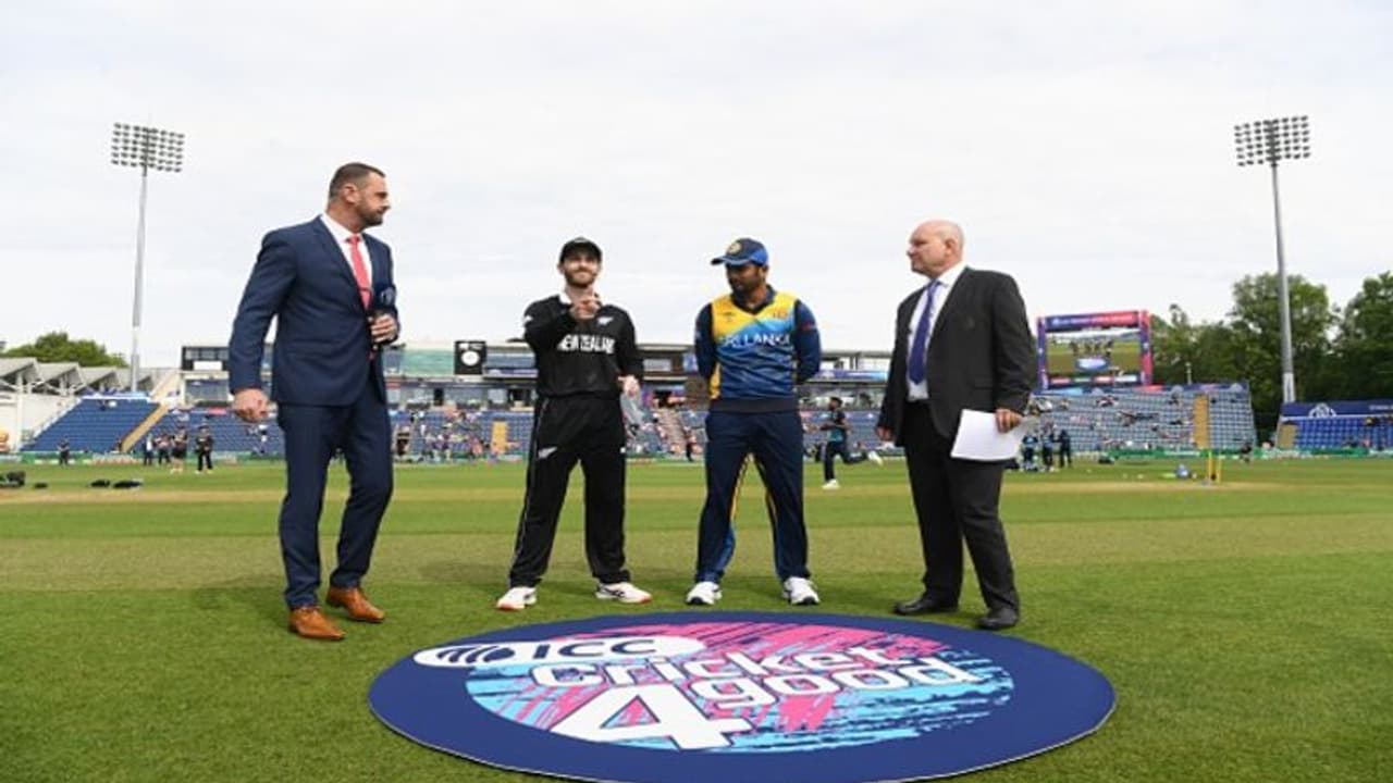 বল করার সিদ্ধান্ত নিল কিউইরা, লঙ্কার রণে কতটা এগিয়ে নিউজি ল্যান্ড বল করার সিদ্ধান্ত নিল কিউইরা, লঙ্কার রণে কতটা এগিয়ে নিউজি ল্যান্ড